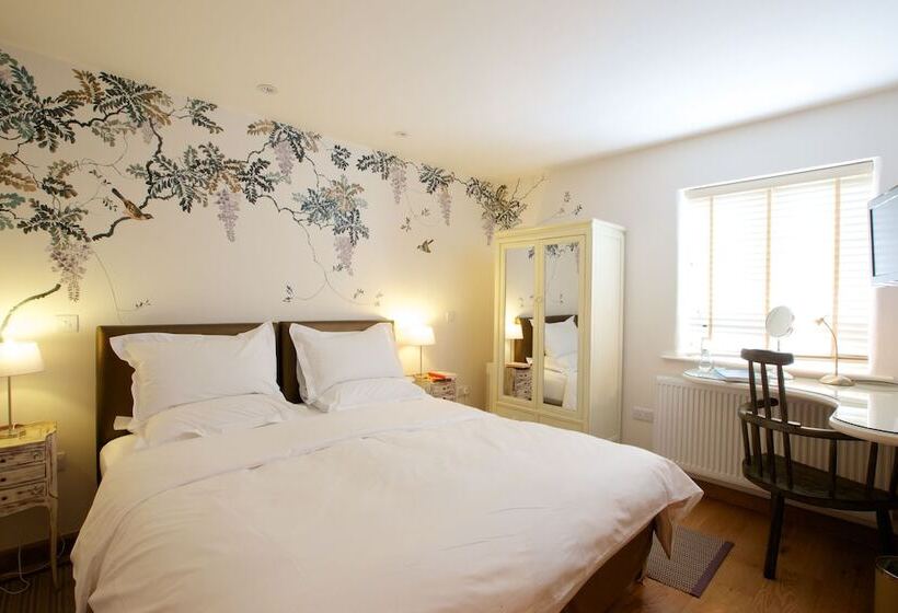 Классический Номер, Eckington Manor