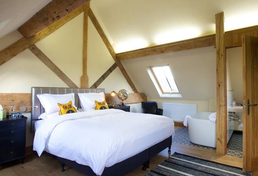 חדר דלוקס, Eckington Manor