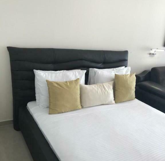 اتاق استاندارد با بالکن و چشم‌انداز دریا, Kobuleti Beach Club