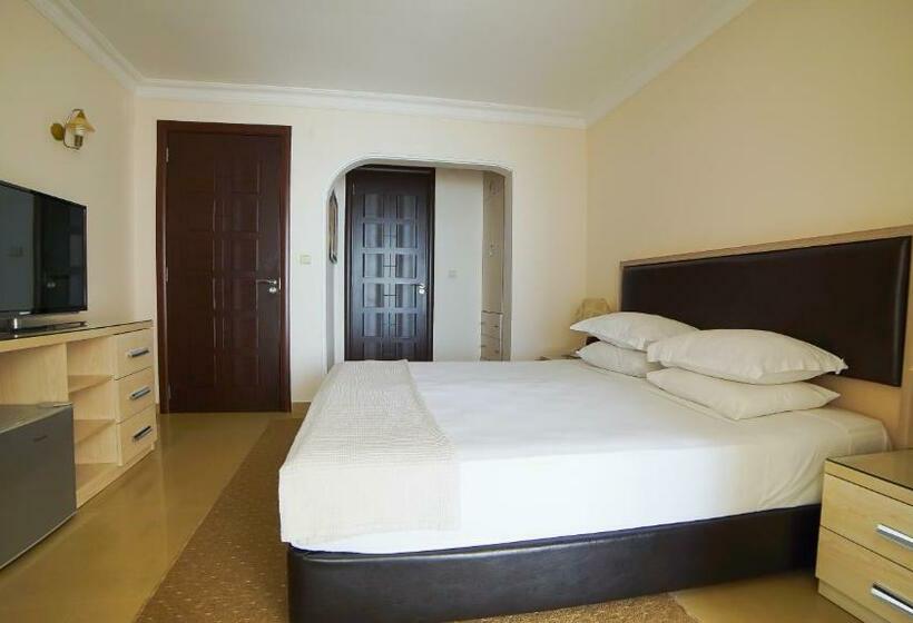 اتاق استاندارد با بالکن و چشم‌انداز دریا, Kobuleti Beach Club