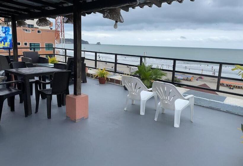 Standard Trippelrum, La Barca