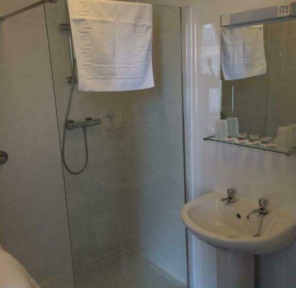 غرفة قياسية مطلّة علي البحر, Monterey Beach