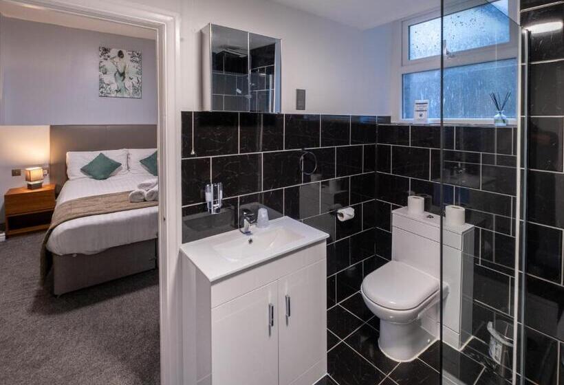 标准间, Royal Lion