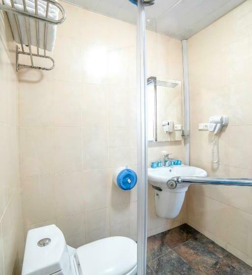 اتاق استاندارد با چشم‌انداز دریا, Sanapiro