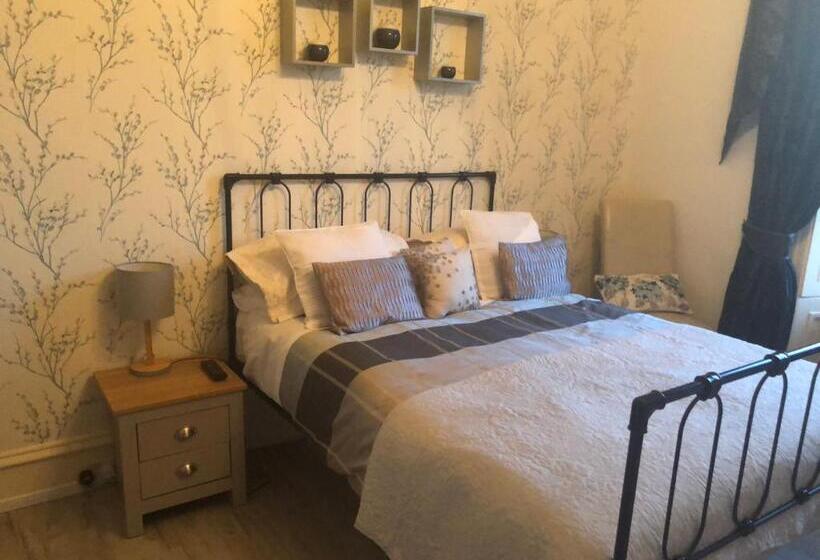 חדר בסיסי, The Arrandale