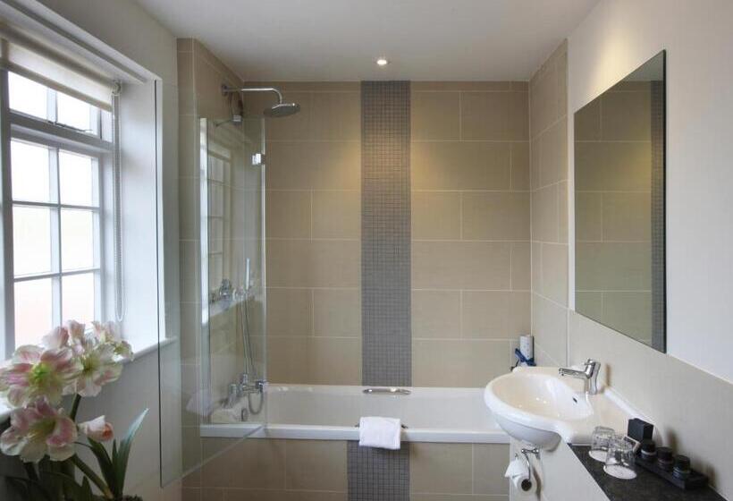 Номер Superior, The Bell Inn