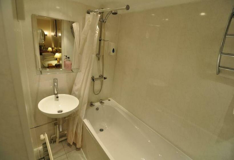 スタンダードシングルルーム, The Roundabout