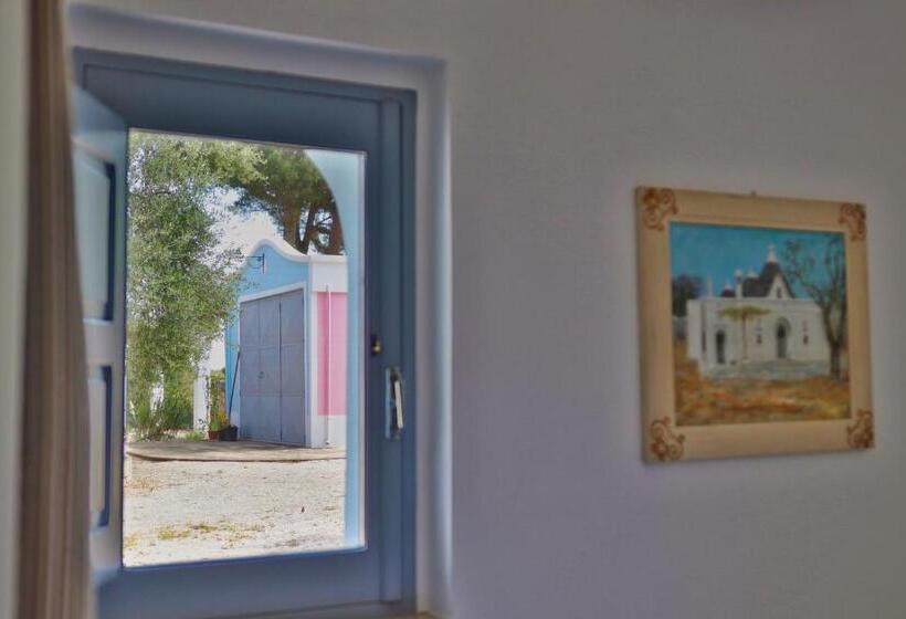 庭の見えるスタンダードトリプルルーム, Masseria Trullo Sovrano Exclusive B&b