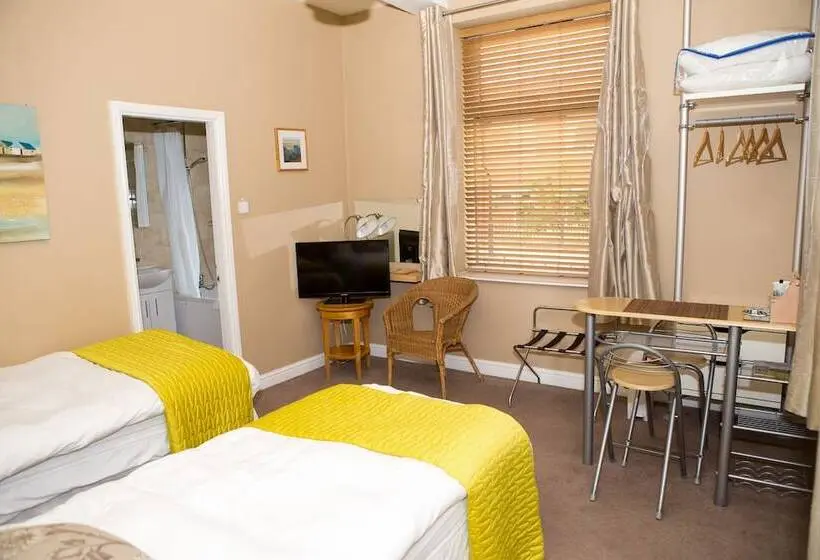 Standard Yhden Hengen Huone, Oak House B&b