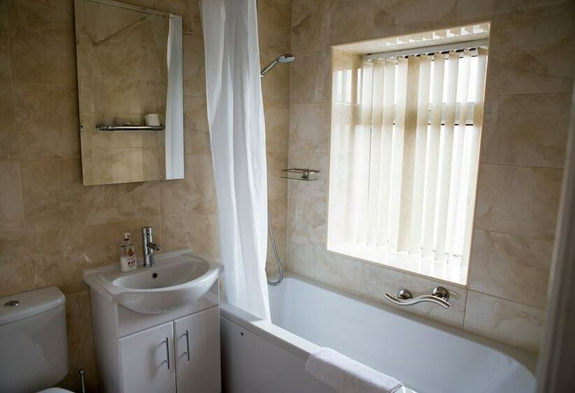 غرفة قياسية, Oak House B&b