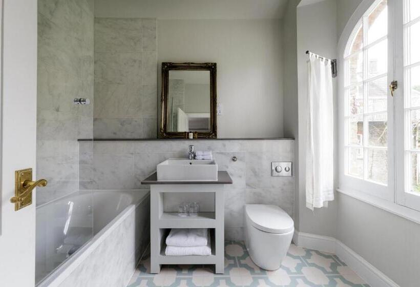 带海景的古典房间, Penally Abbey