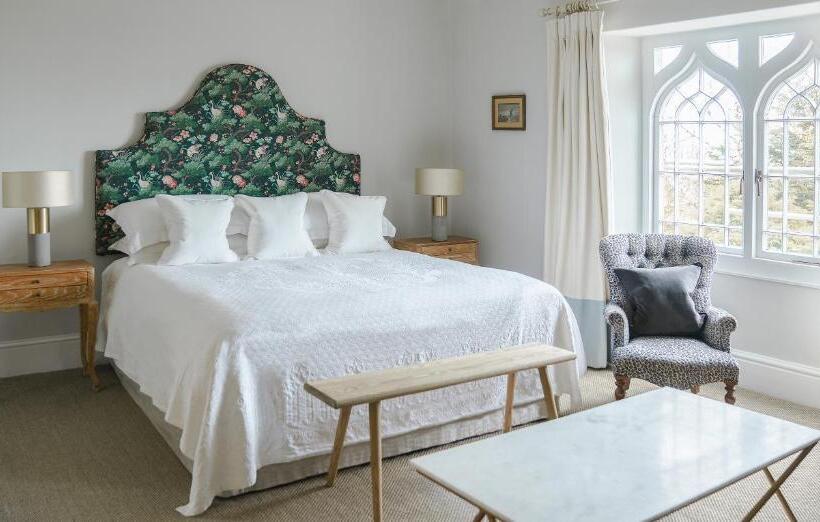 带海景的古典房间, Penally Abbey