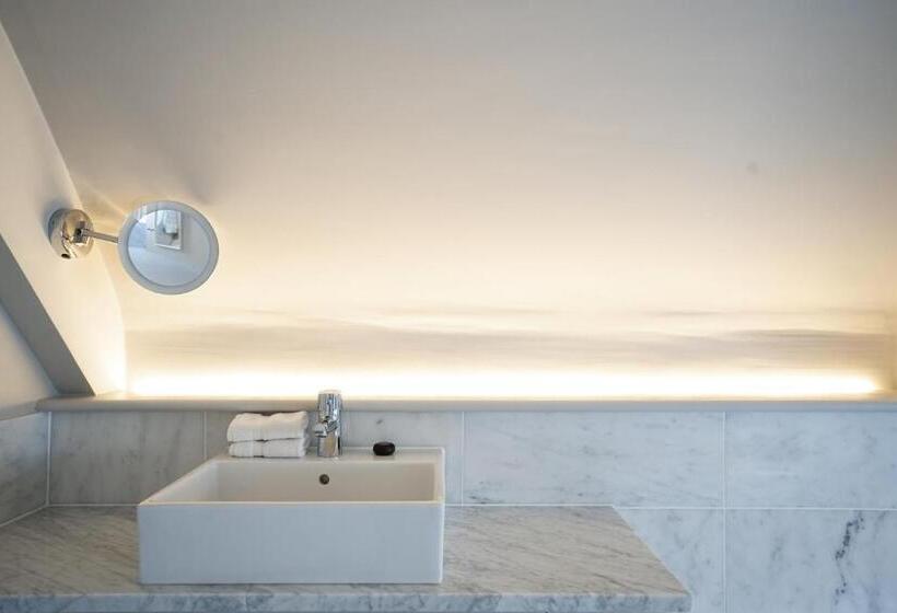 带海景的标准房, Penally Abbey