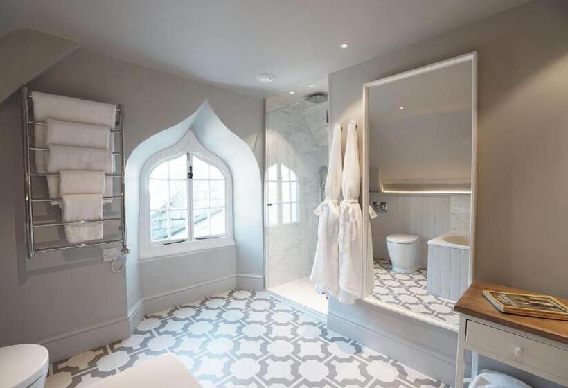 带海景的标准房, Penally Abbey