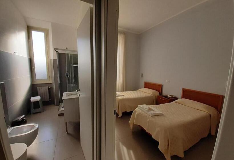 חדר סופריור עם מיטת קינג, Ostello Villa Monte Mario