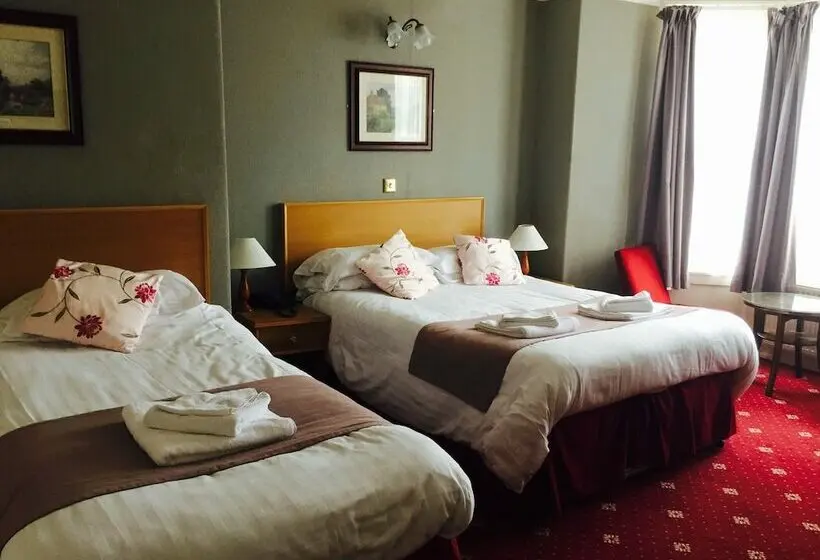 Perhehuone, Plas Coch Hotel Ltd
