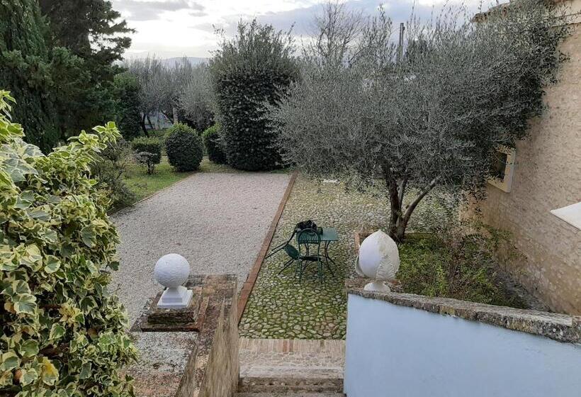 דירת חדר, Subretia Residenze Di Campagna