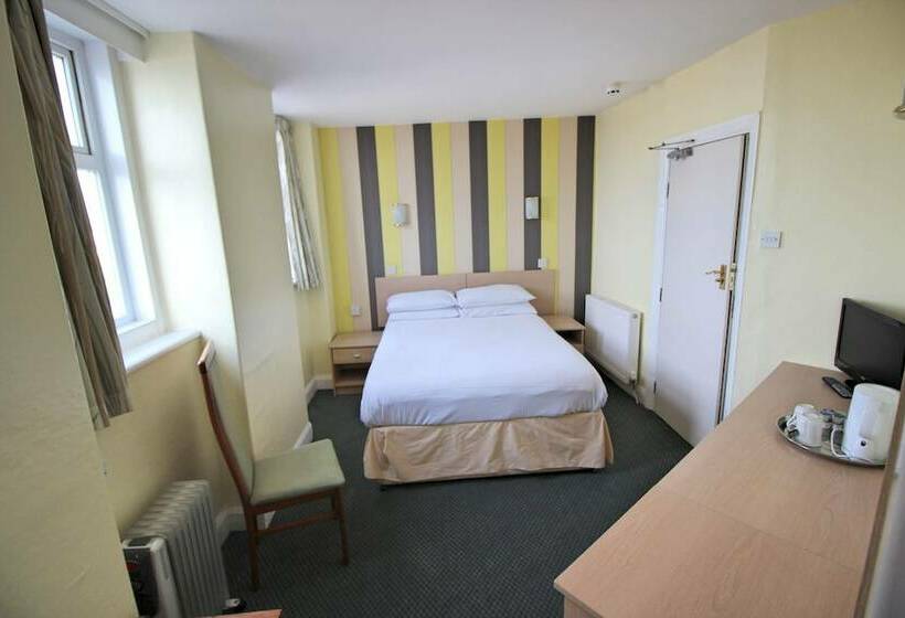 スタンダードルーム, The Colwyn   Near Pleasure Beach