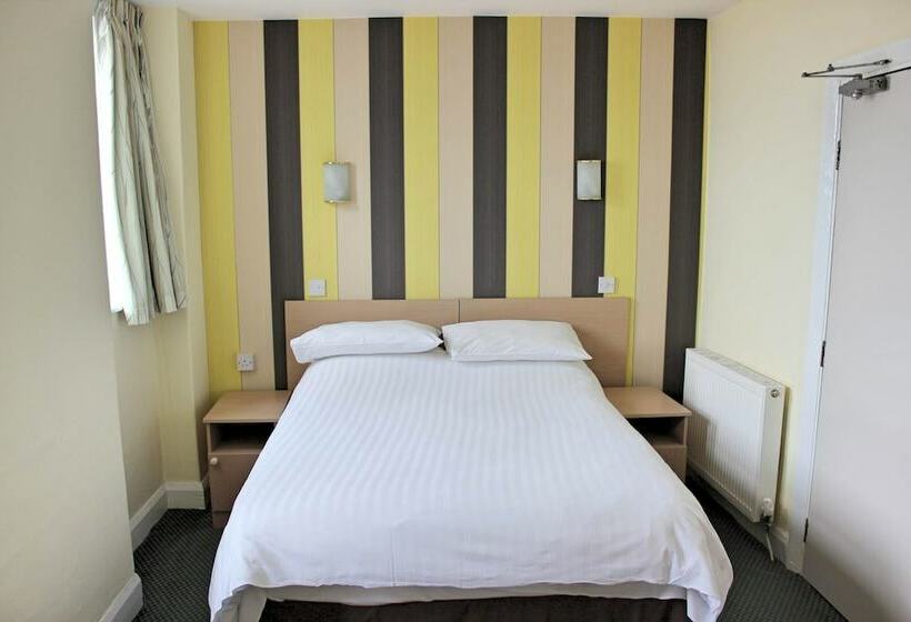 スタンダードルーム, The Colwyn   Near Pleasure Beach