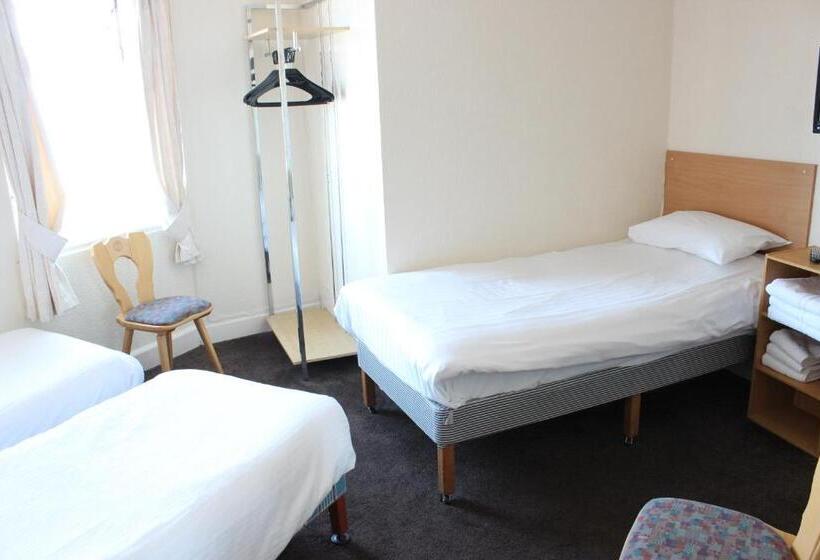 ファミリールーム, The Colwyn   Near Pleasure Beach