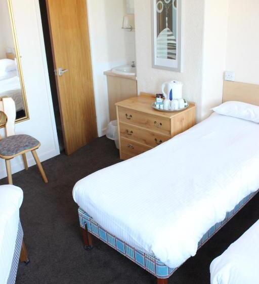 Семейный Номер, The Colwyn   Near Pleasure Beach