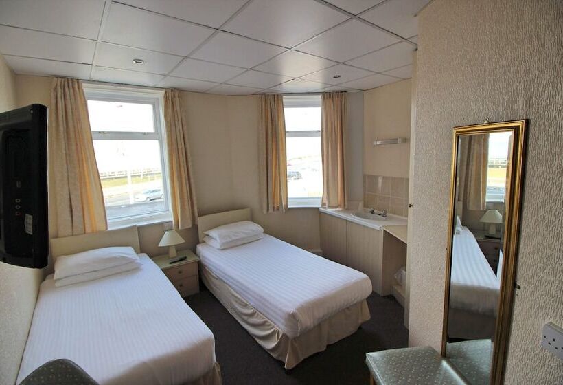 スタンダードルーム, The Colwyn   Near Pleasure Beach