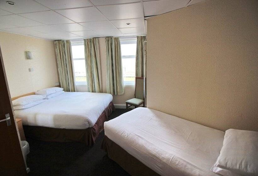 ファミリールーム, The Colwyn   Near Pleasure Beach