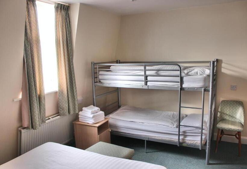 Семейный Номер, The Colwyn   Near Pleasure Beach