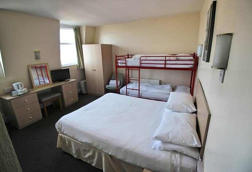 Семейный Номер, The Colwyn   Near Pleasure Beach