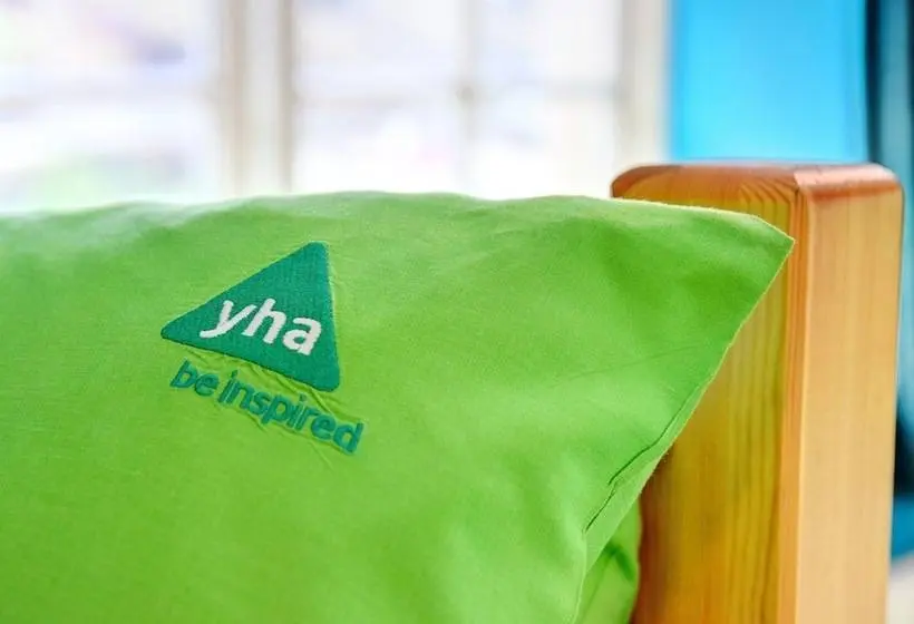 Bed in Shared Room with Shared Bathroom, Yha Boscastle Hostel