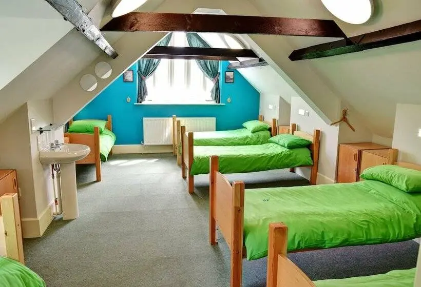 Bed in Shared Room with Shared Bathroom, Yha Boscastle Hostel