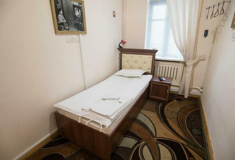 اتاق اکونومی یک تخته, Art Hostel