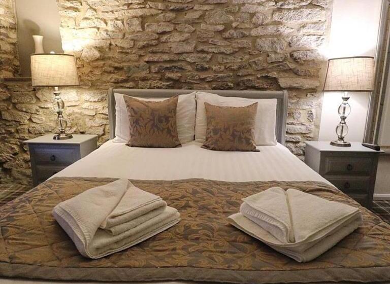 带大床的高级房间, Ye Olde Cheshire Cheese Inn