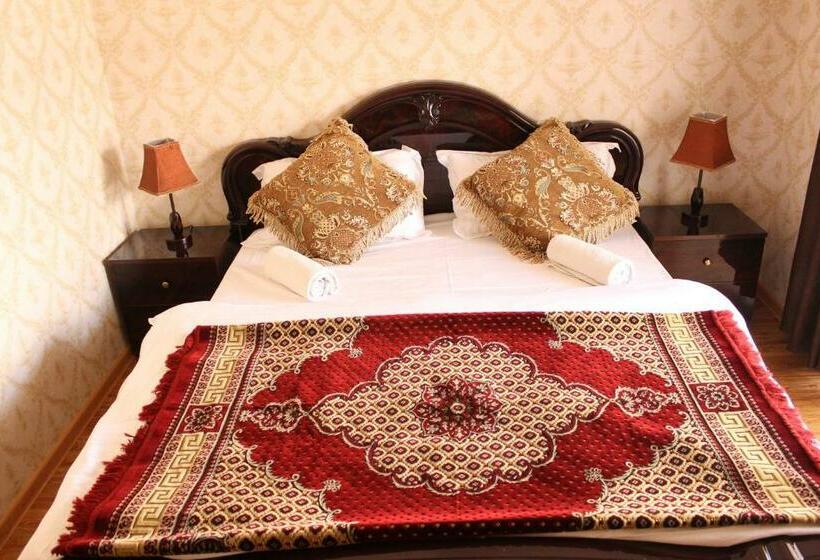 اتاق استاندارد, Green House Hostel