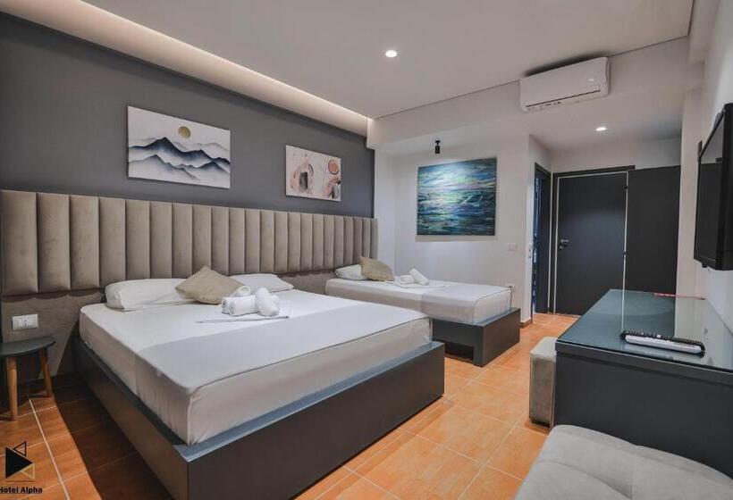 اتاق استاندارد سه تخته با بالکن, Alpha