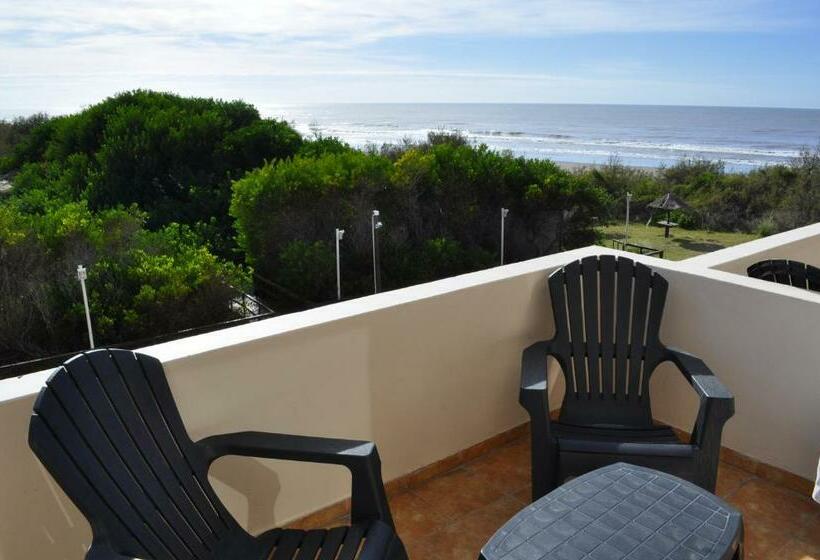 高级房间侧面带海景, Golf Internacional