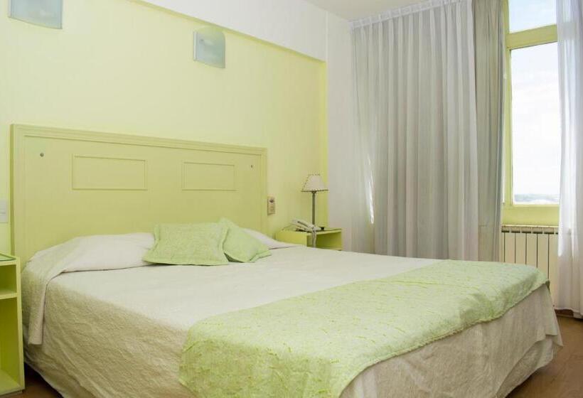 标准间侧面带海景, Golf Internacional