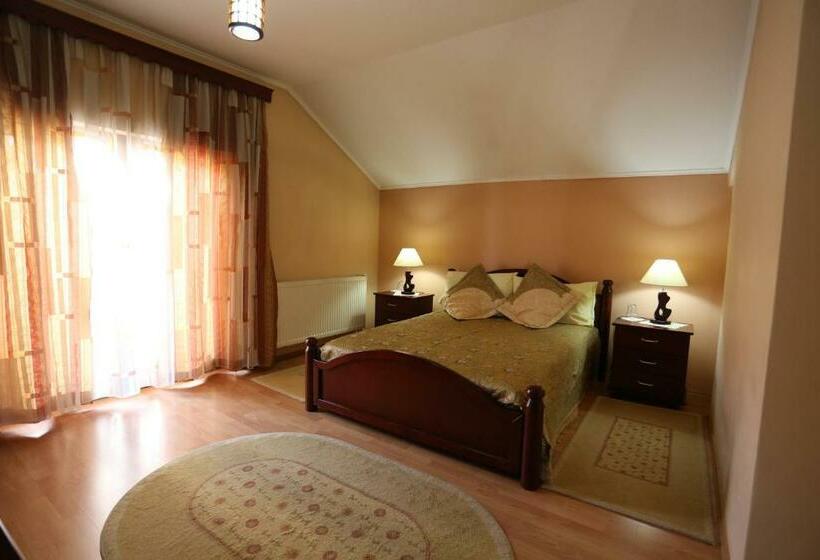 标准间带阳台, Guesthouse Bimbli