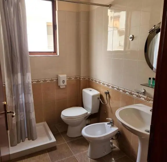 اتاق استاندارد سه نفره, Guesthouse Bimbli