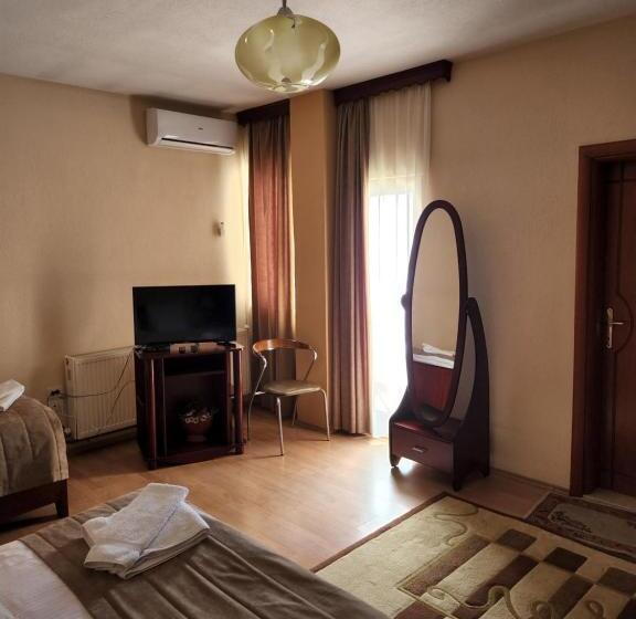 스탠다드 트리플 룸, Guesthouse Bimbli