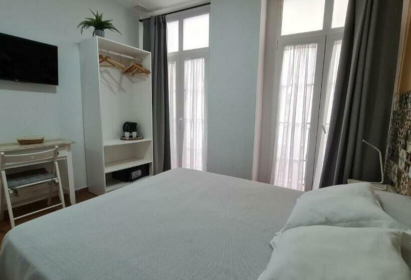 Quarto Estandar, Hostal Canalejas