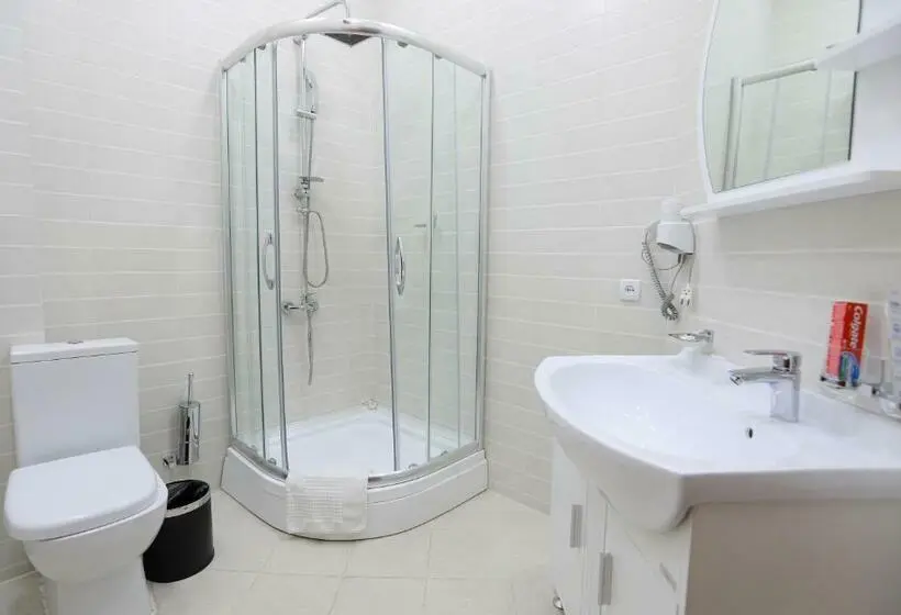 اتاق استاندارد یک نفره, Khujand Grand