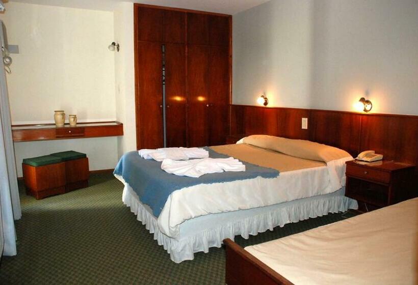 デラックスルーム, La Posta