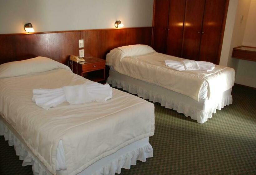 スタンダードトリプルルーム, La Posta