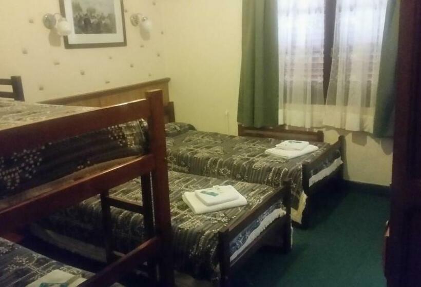 4인용 스탠다드 룸, Palace