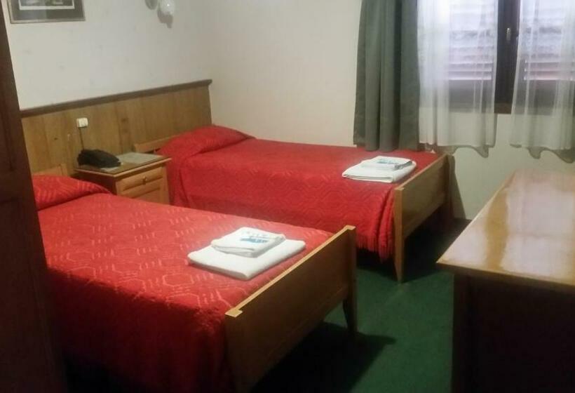 스탠다드 룸, Palace