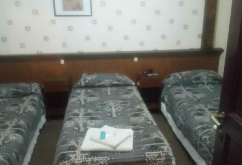 침실 2개 아파트, Palace