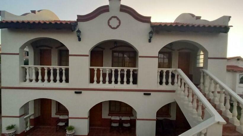 Номер Стандарт с Балконом, Posada Del Infinito