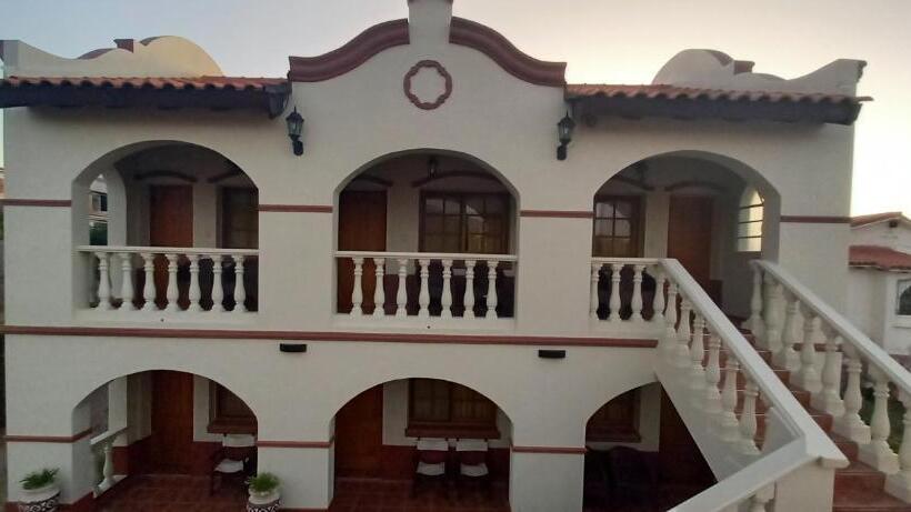 חדר סטנדרט לארבעה, Posada Del Infinito