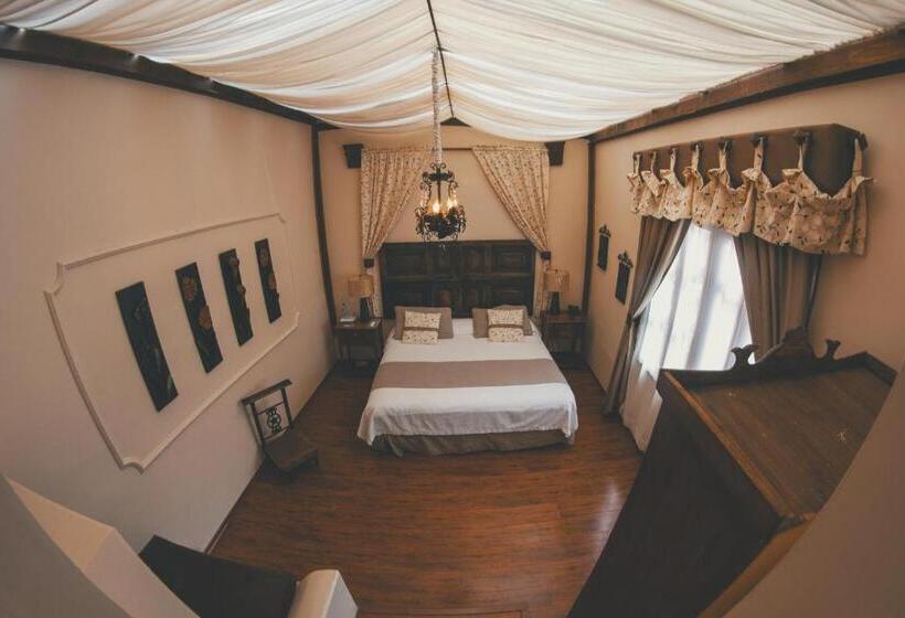 اتاق لوکس با تخت بزرگ, Roka Plaza Hotel Boutique